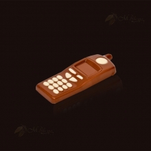 Telefon z czekolady