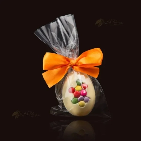 Jajko z białej czekolady