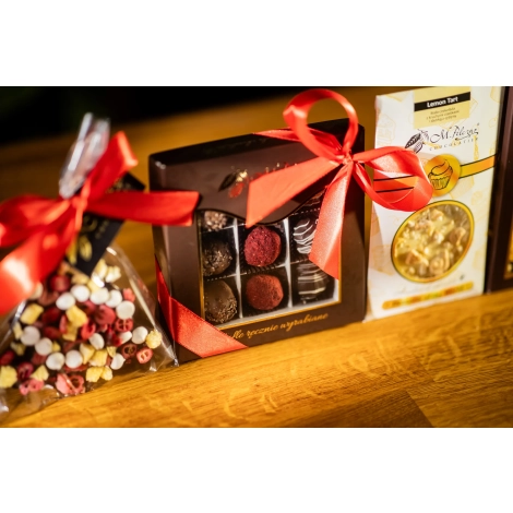 Świąteczny Zestaw z Truflami i Choinką (Gorzką)